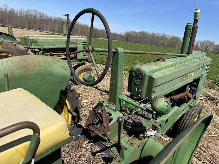 john-deere-b-image-11