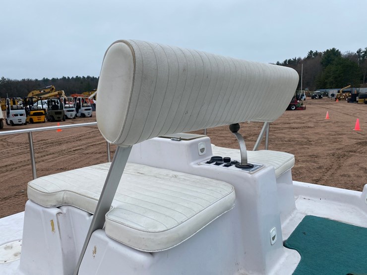 #1569-•-1999-eldebo-electric-deck-boat-image-15