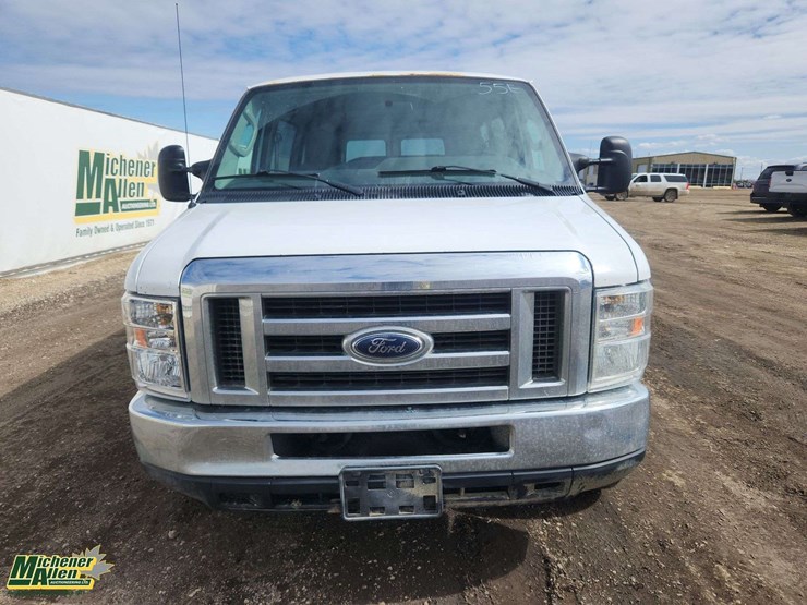 2009-ford-cargo-image-9