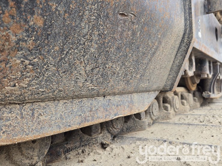 2019-caterpillar-330-image-13