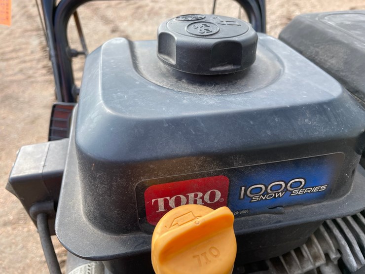 #1541-•-toro-7240e-24"-snow-blower-image-13