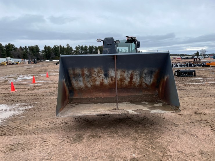 2013-manitou-mlt840-image-8