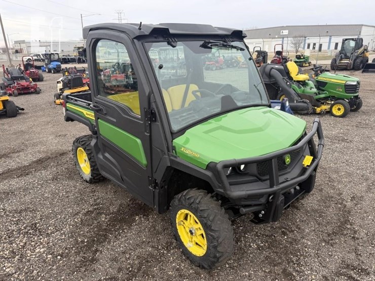 2022-john-deere-gator-xuv-835m-image-4