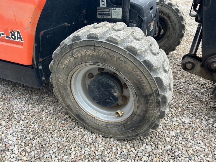 2015-jlg-g5-18a-image-11