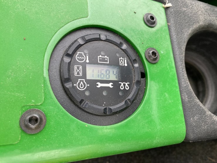 2018-john-deere-1550-image-32