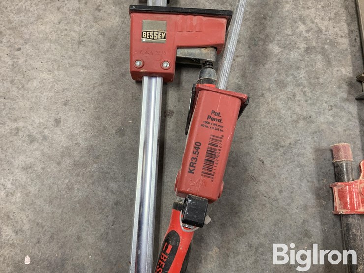 wood-clamps-image-9