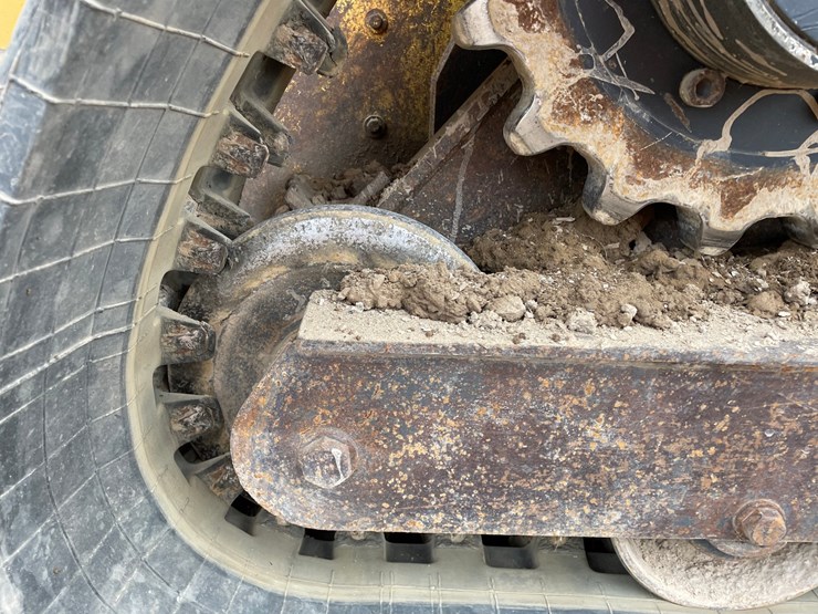 2007-new-holland-c185-image-22