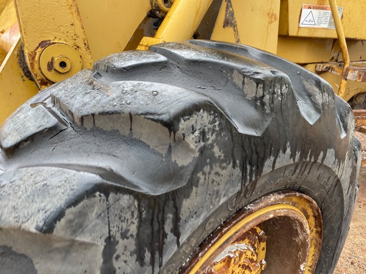 1979-caterpillar-930-image-17