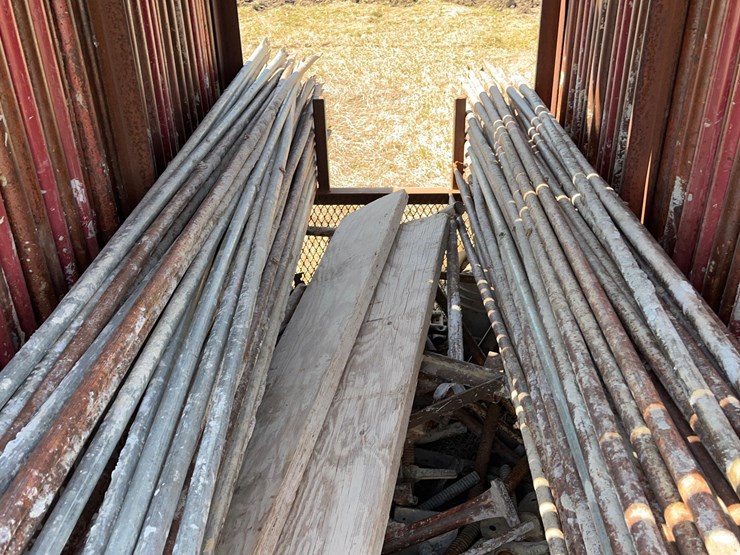 scaffolding-on-carring-cage.-image-6