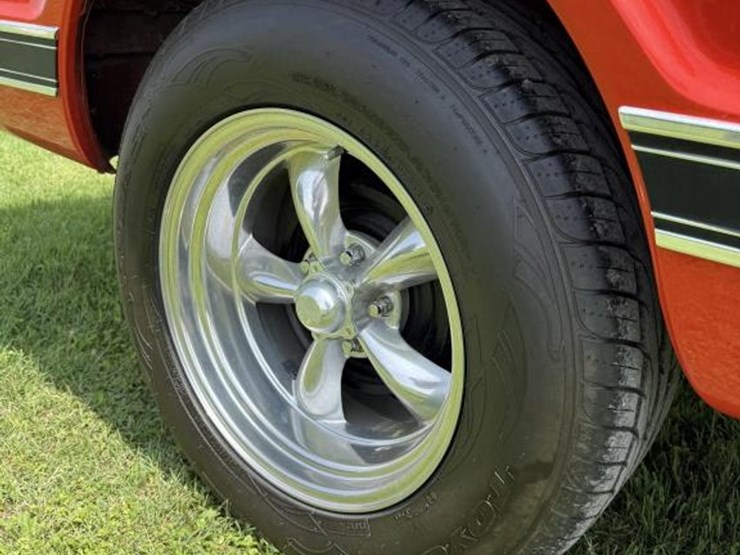 1972-chevrolet-custom-deluxe-image-15