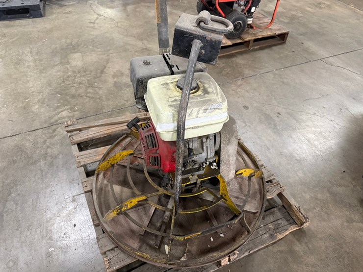 #2033-•-wacker-walk-behind-power-trowel-image-3
