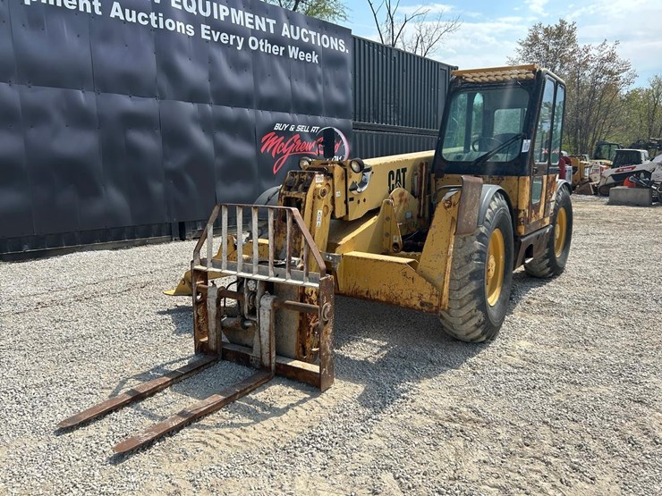 caterpillar-th83-image-8