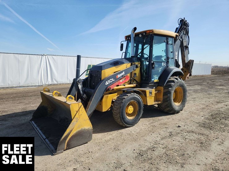 2017-deere-410l-image-1