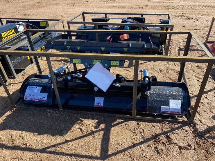 #4085-•-mower-king-84"-hydraulic-dozer-attachment-image-2