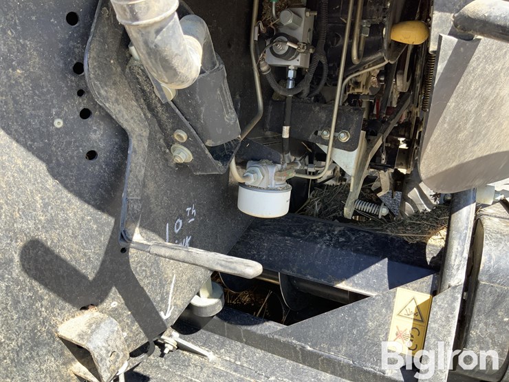 2018-case-ih-lb434-image-11