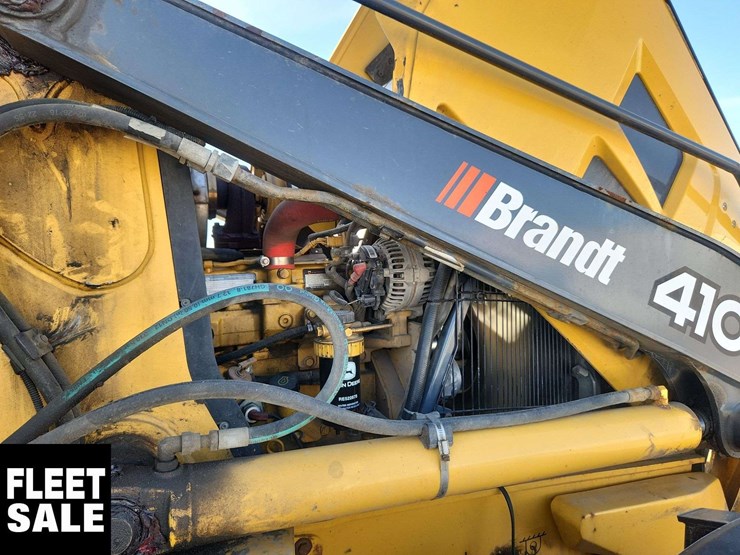 2016-deere-410l-image-28