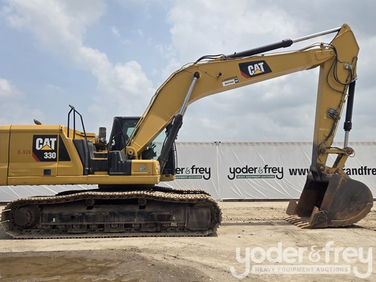 2019-caterpillar-330-image-6