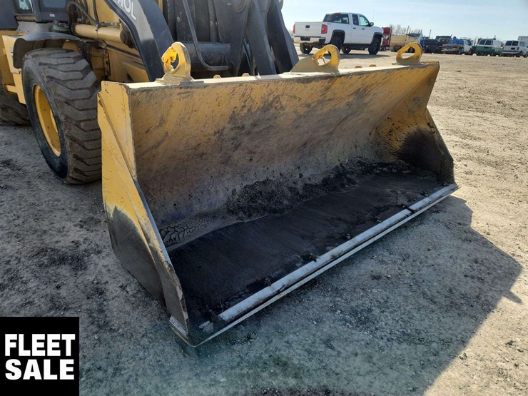 2017-deere-410l-image-50