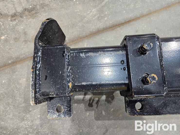 2025-massey-ferguson-730-image-10