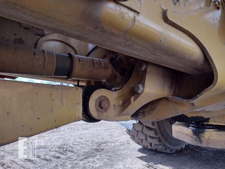 2007-caterpillar-740-image-37