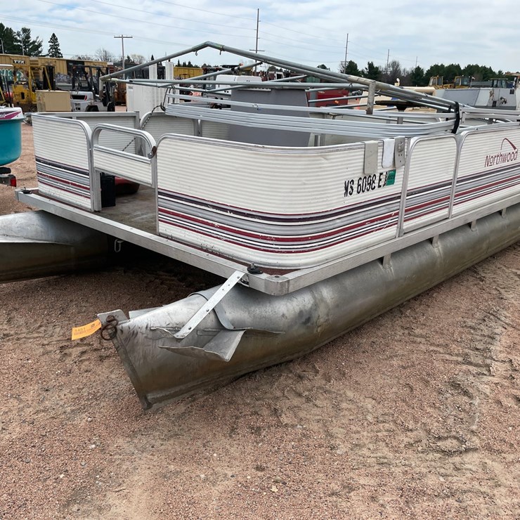 #1568 • 1997 Northwood 18' Pontoon (Has WI Title)