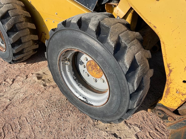 caterpillar-246c-image-12