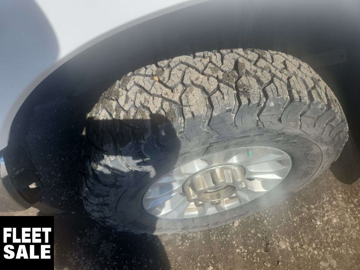 2020-ford-f350-image-32