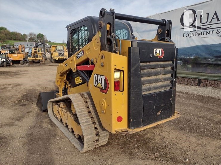 2020-caterpillar-259d3-image-31