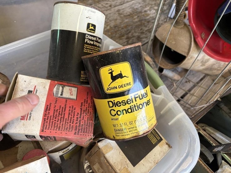 oil--john-deere-filters,-etc-image-2