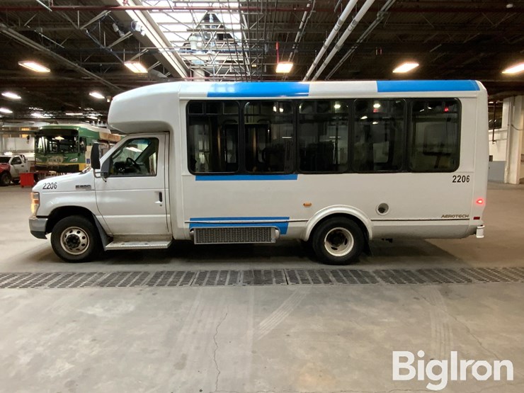 2013-ford-e450-image-8