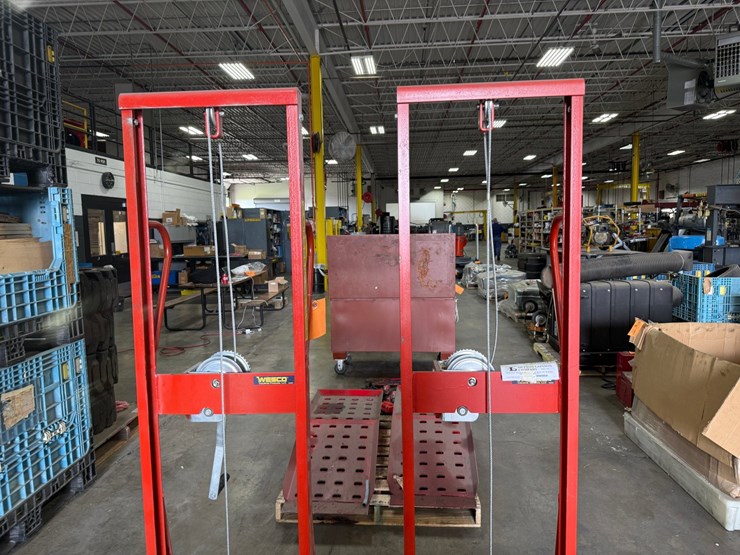 #2020-•-(2)-wesco-industrial-products-winch-operated-pedalifts-image-3