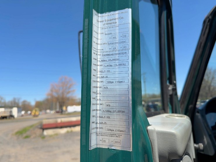 2004-international-durastar-4300-image-25