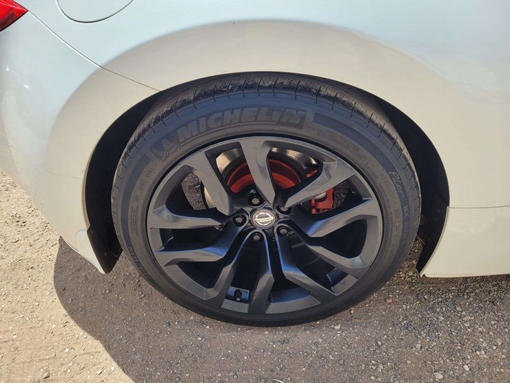 2016-nissan-370z-coupe-2d-image-4