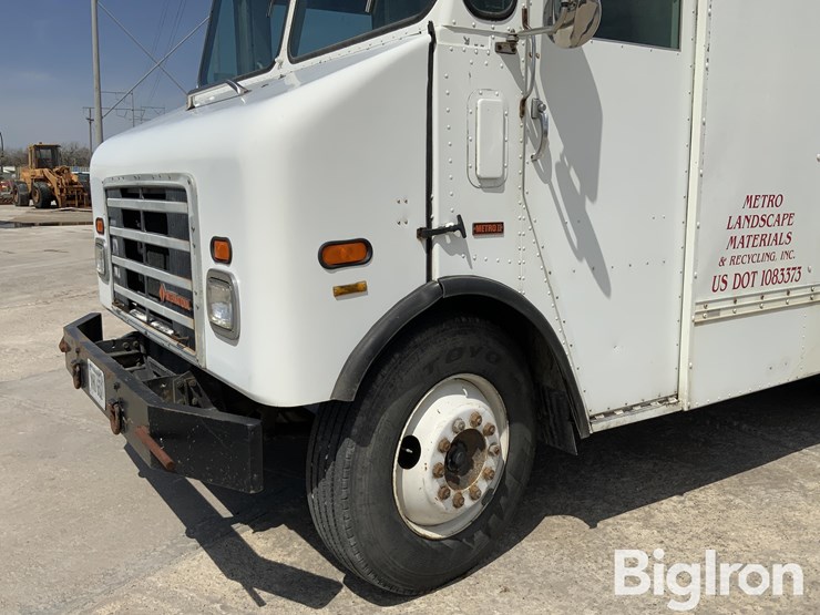 1988-international-m-image-11