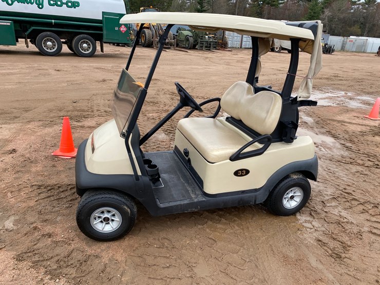 #1578-•-club-car-electric-golf-cart-with-charger-image-11