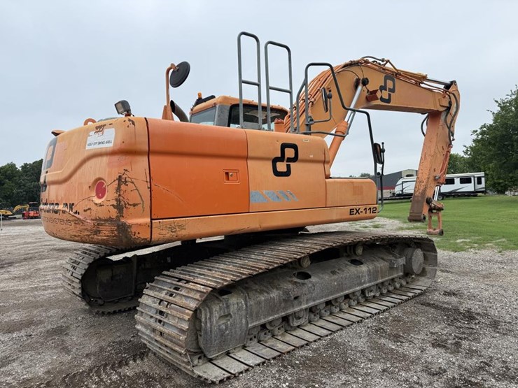 2011-doosan-dx225-lc-image-12