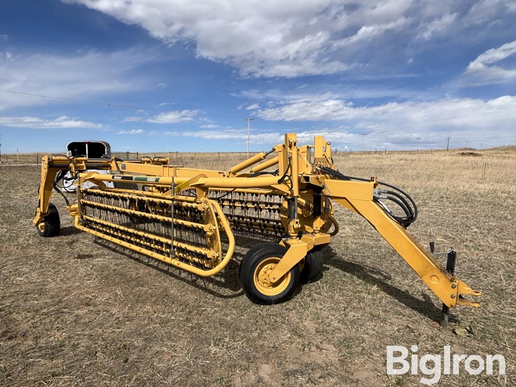 2011-vermeer-r2800-image-3