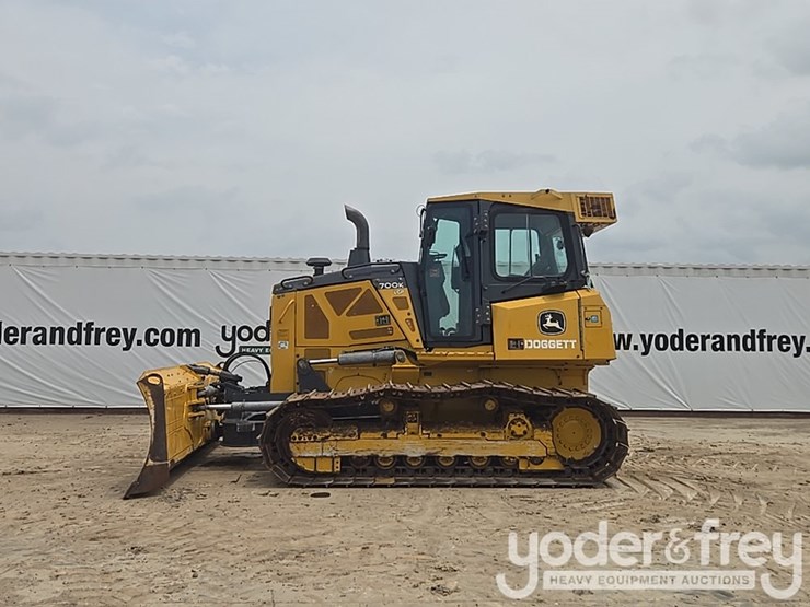 2019-deere-700k-lgp-image-2