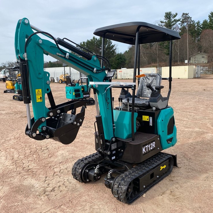 #5556 • 2026 CFG KT12R Mini Excavator