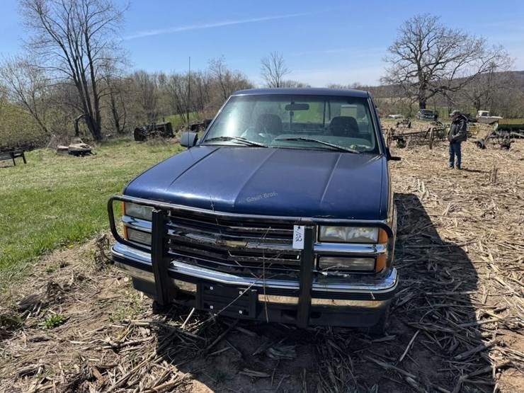 1996-chevrolet-silverado-1500-image-3