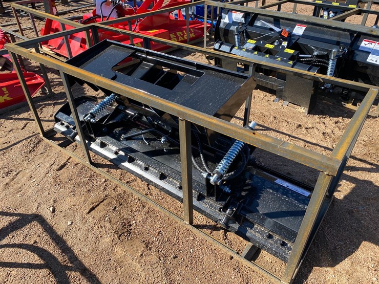 #4085-•-mower-king-84"-hydraulic-dozer-attachment-image-4