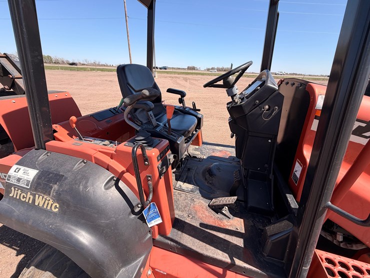 2008-ditch-witch-rt75-image-44