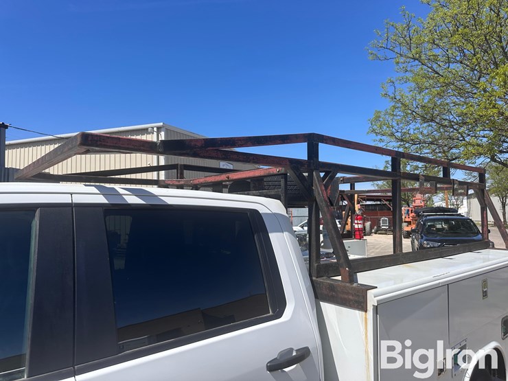 2021-chevrolet-3500-image-9