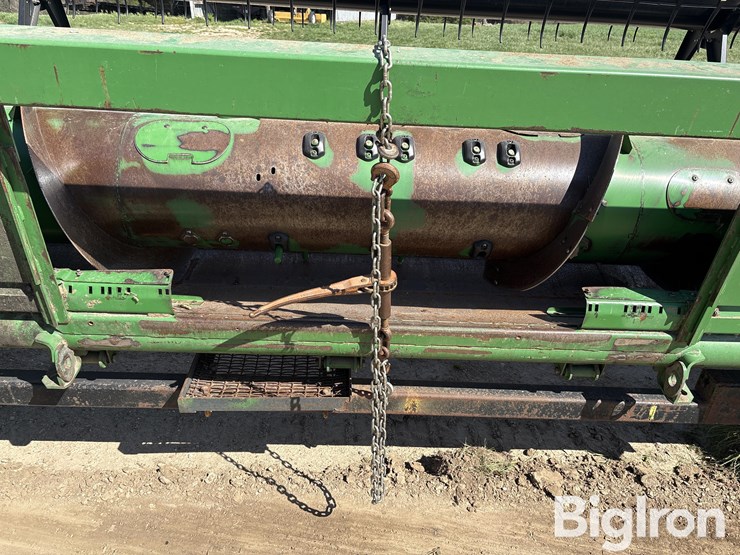 2010-john-deere-630f-image-16