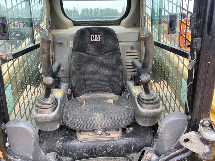 caterpillar-259d-image-38