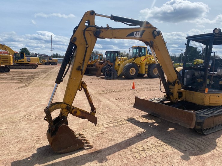 caterpillar-305c-cr-image-13