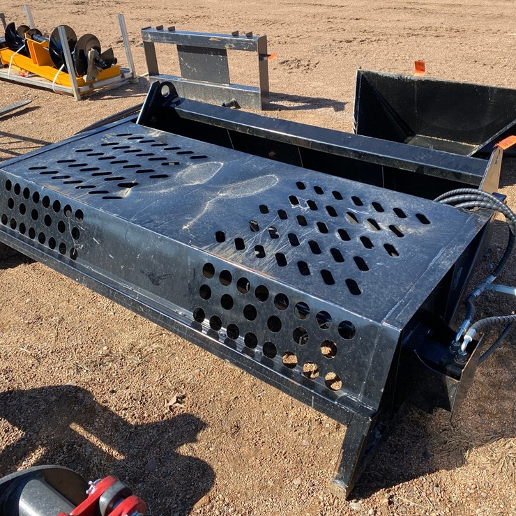 #4067 • Giyi 71" Hydraulic Landscape Rake Bucket