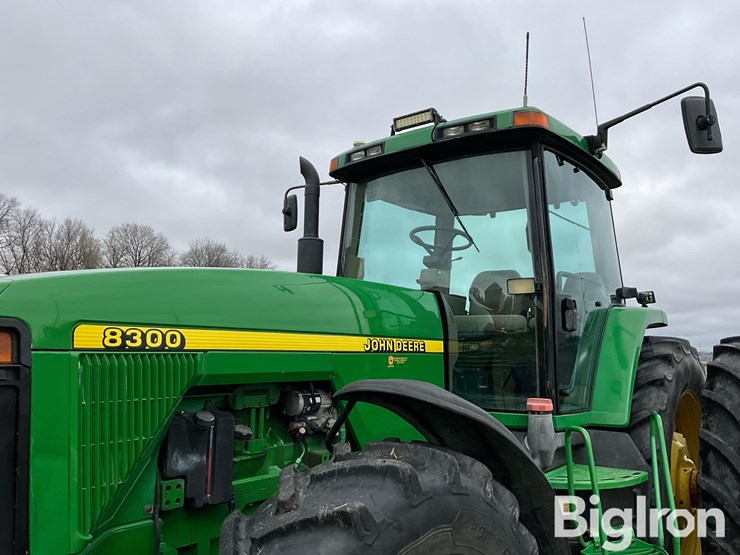 1998-john-deere-8300-image-9
