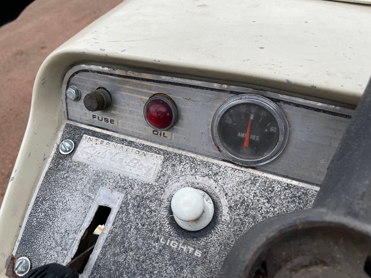 international-cub-lo-boy-image-29