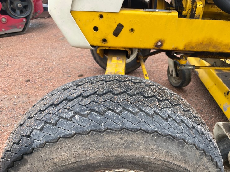 international-cub-lo-boy-image-13